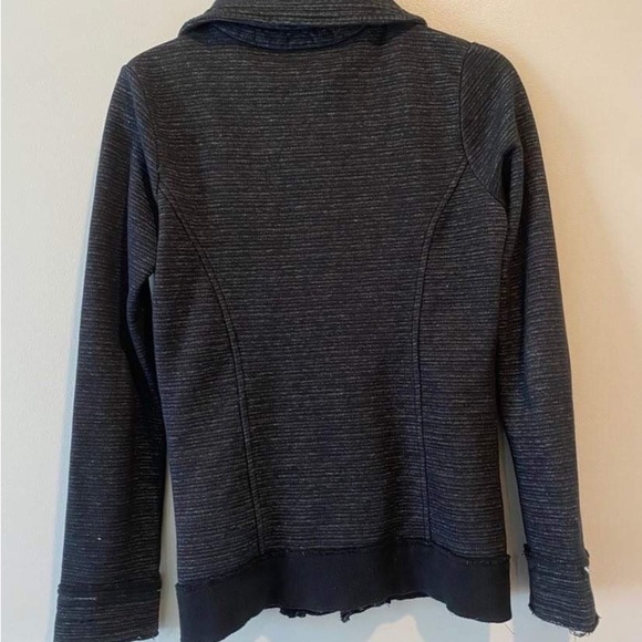 Stylish Black Women's Sweater - Picture 4 of 7